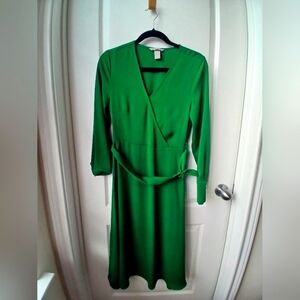 Elegant H&M  Green Wrap Dress US 2